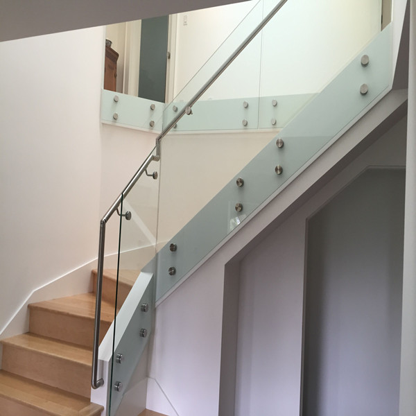 Single Stringer Modern Design Interior Painted Wood Straight Staircase PR-L45